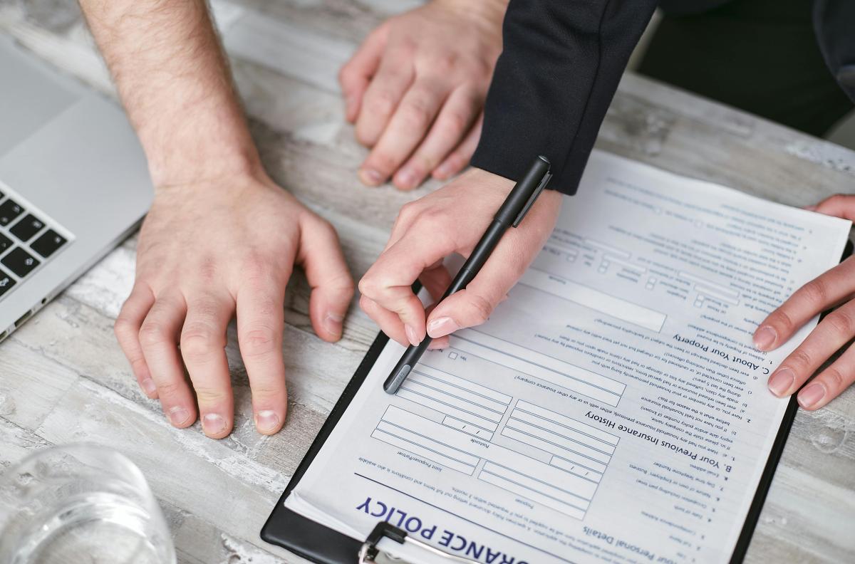 Comment bien protéger son entreprise : les assurances à ne pas négliger